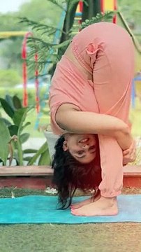 Widow mother ji says that there is nothing to eat in my house and this widow mother ji needs ration for the house.