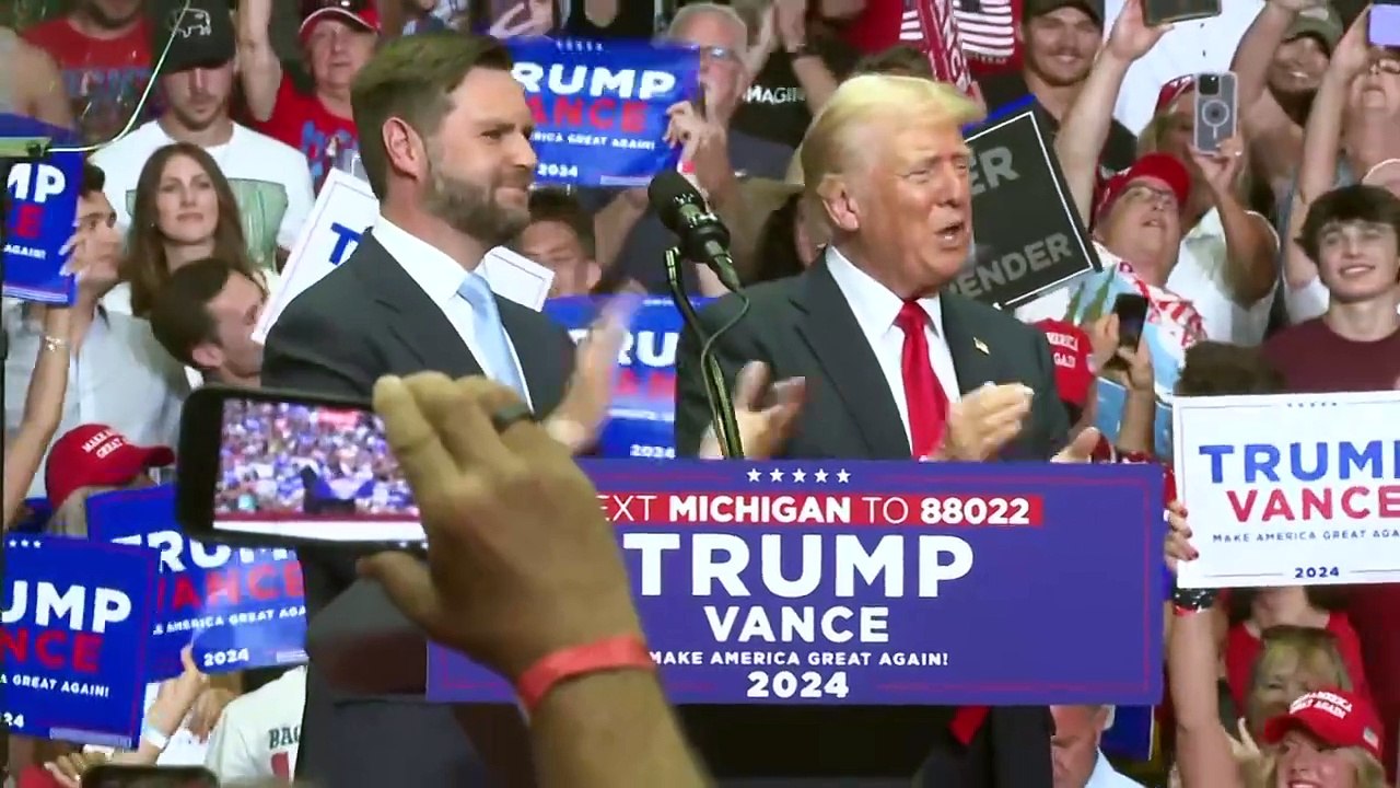 Trump zurück im Wahlkampf: "Kugel für die Demokratie eingefangen"