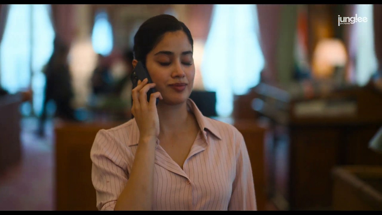 Ulajh  Official Trailer  Janhvi K  Gulshan D  Roshan M  Sudhanshu Saria  2nd August