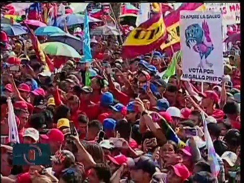 Apureños se concentran en apoyo al candidato del Gran Polo Patriótico Nicolás Maduro