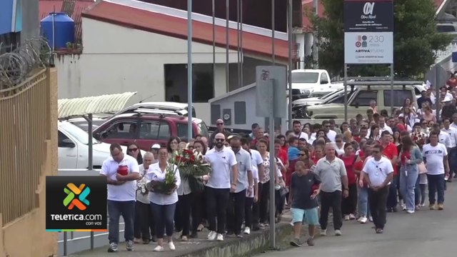 tn7-Familiares, compañeros y alumnos despidieron a directora de escuela asesinada-210724