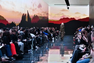 La moda vuole leggere i contrasti del presente?