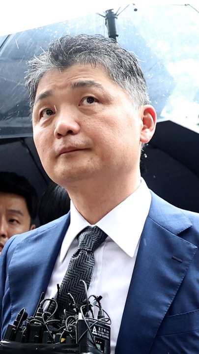 [속보] ‘SM 시세조종’ 카카오 김범수 구속심사 출석