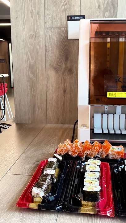 Sushi Cutting and Rolling Machine