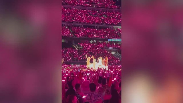 Amaia Montero se sube al escenario del Santiago Bernabéu para actuar con Karol G