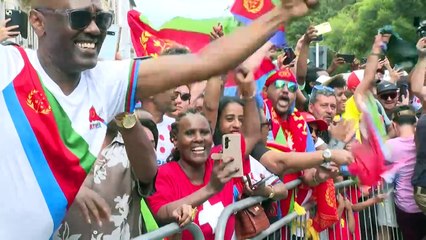 Tour de France: Girmay dédicace son maillot vert à l'Afrique