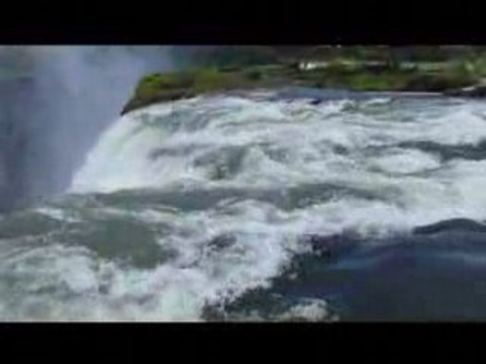 Piscine en haut des chutes Victoria