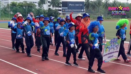 Selit ‘Tembikai’ Dalam Perbarisan, Buat Ramai Sebak