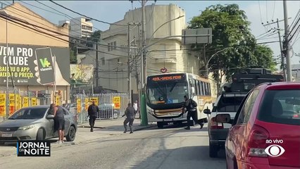 Polícia do RJ faz operação na comunidade Complexo de Israel