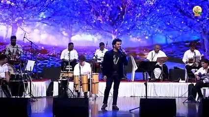 Aise To Na Dekho Ki  Humko Nasha Ho Jaye ° Javed Alli Live Cover evergreen Song)