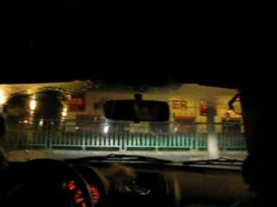 cousins:leçon de nettoyage de voiture