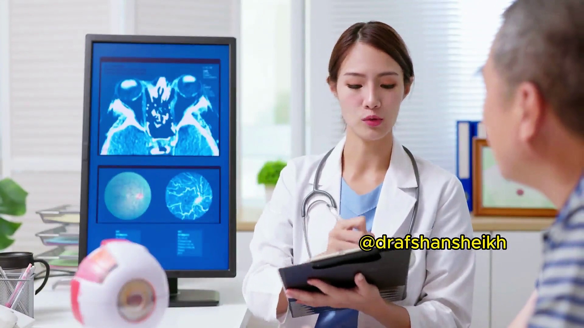 "Causes of Swollen Eyes: Remedies to Reduce Swelling Fast!"