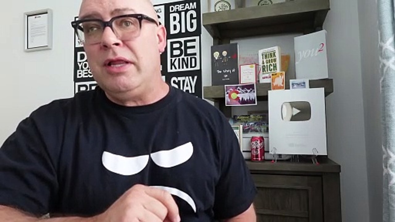 Dehydration Warning Signs: How Much Water Should You Really Drink?