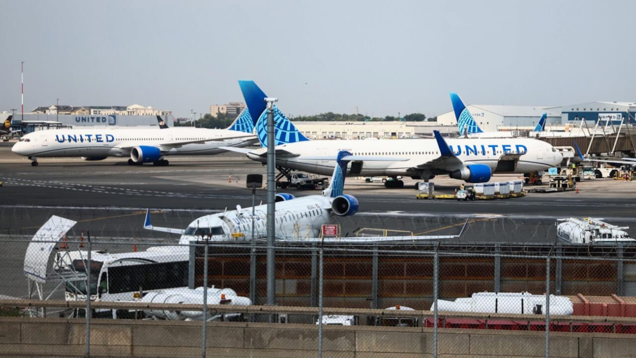 What caused the widespread IT meltdown?