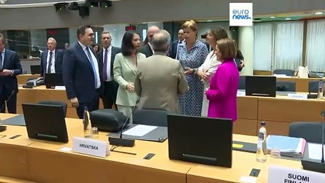 Боррель наказал Орбана за нелояльность : встреча глав МИД стран ЕС переедет из Будапешта в Брюссель