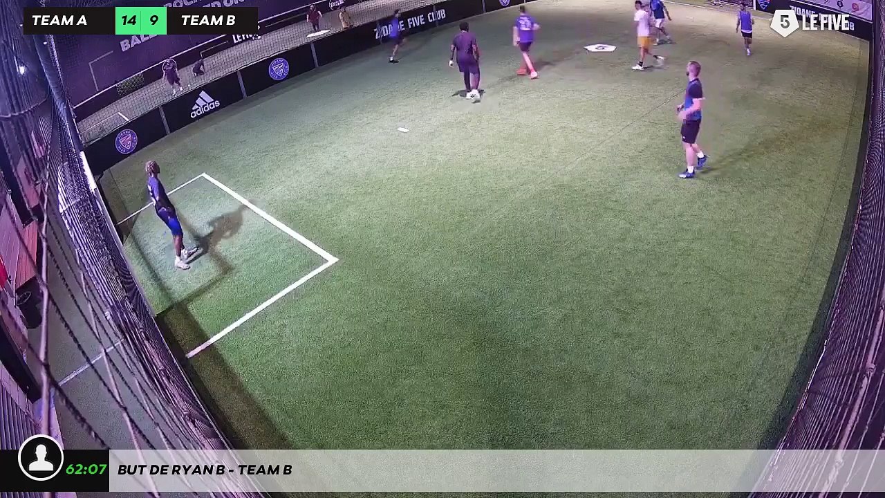 But de Ryan B - Team B