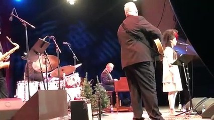 Angelina Jordan concert (White Christmas)