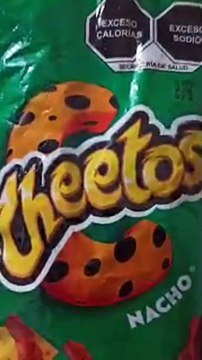 A La Cama Con Daniel _ #Mukbag Comiendo #Cheetos #frituras #botanas #Jugo De #Tomate #jumex #Epico