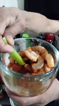 #Receta De #Cocina Y #Mukbang Caldo De SHIAmarones Light Con #Cerveza Amstel ULTRA #Salsa #Picante
