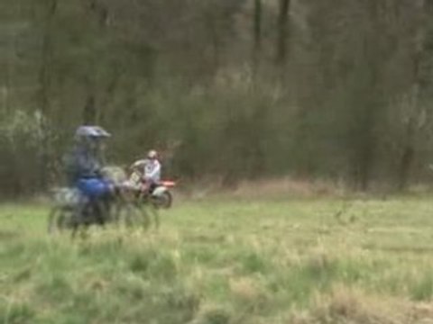 Clip becane de cross la mif en action part.2(450crf...etc)