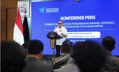 Zulkifli Hasan Gelar Konferensi Pers Terkait Pembentukan Satgas Pengawasan Barang Tertentu Tata Niaga Impor
