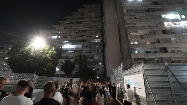 Varios muertos por el derrumbe de un balcón de una vivienda en Nápoles