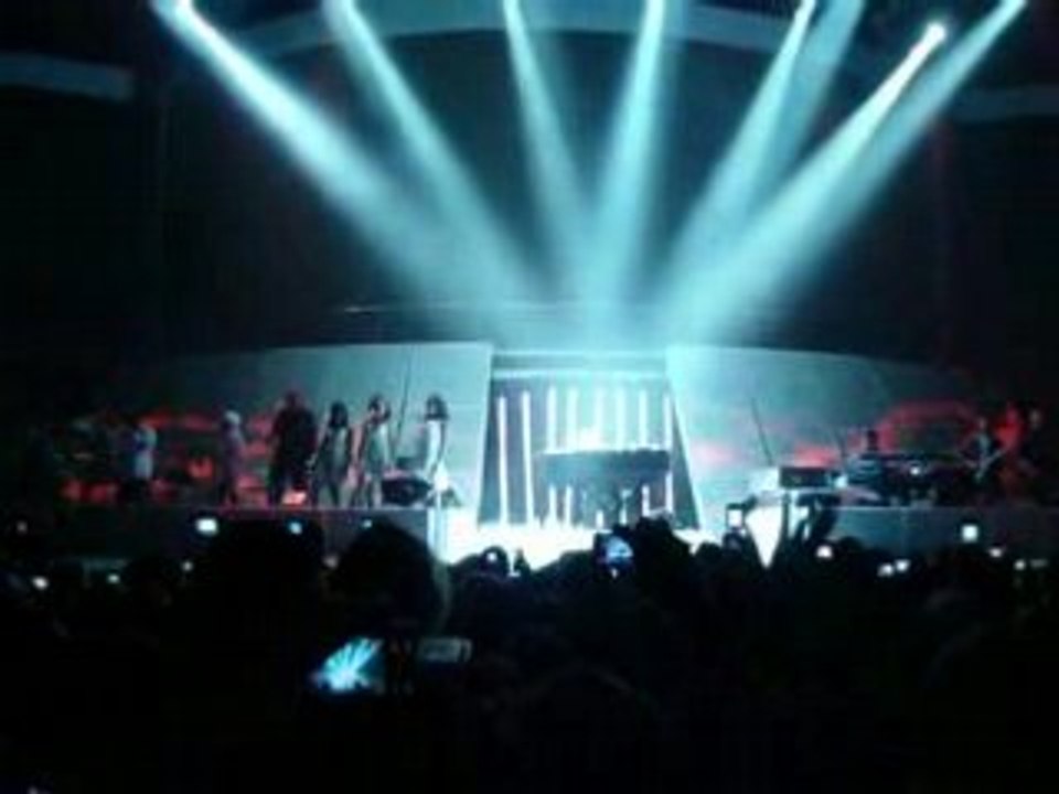 Alicia keys  intro bercy 27.03.08