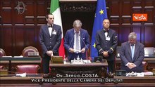 Crollo Scampia, Costa chiede minuto di silenzio in Aula. Poi l'applauso per le vittime