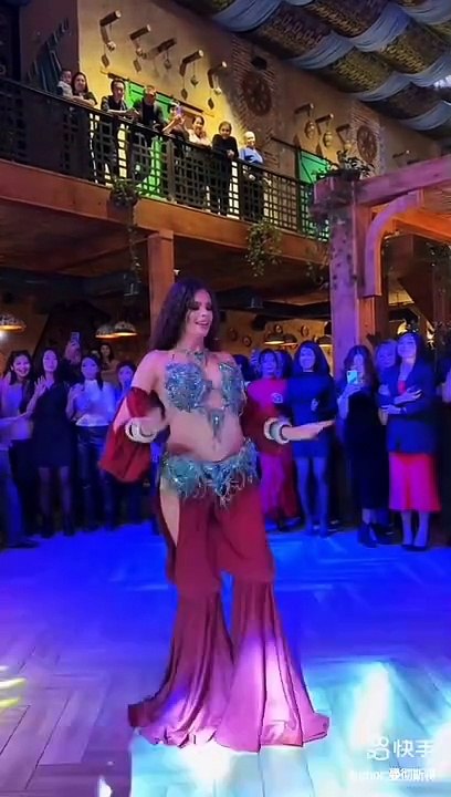 ITEM BELLY DANCE