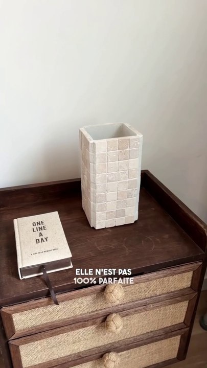 J’ai customisé une lampe Ikea avec du travertin ✨