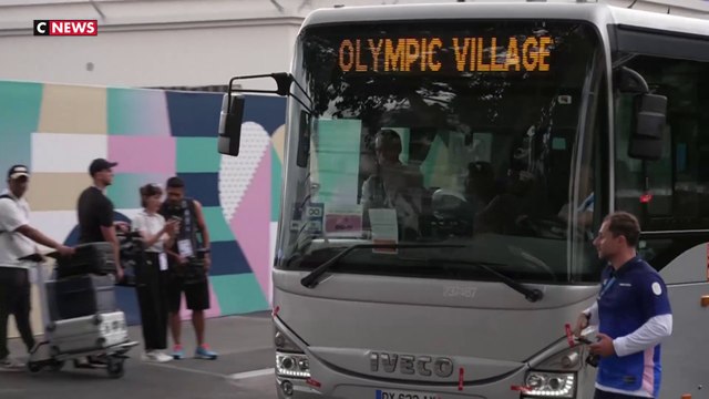 JO 2024 : l'arrivée de la délégation israélienne sous haute protection