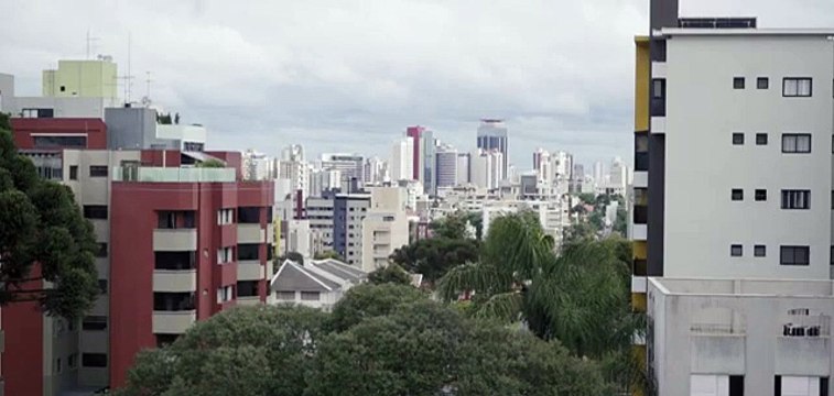 Curta Metragem - Enquanto o Amor Não Acontece