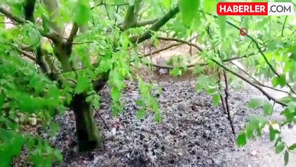 Erdemli'de sağanak ve dolu etkili oldu