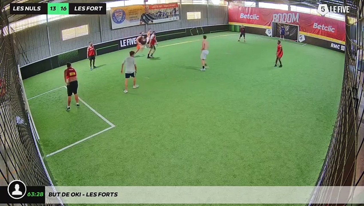 But de Oki - les forts