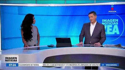 Mujer es mordida por un caballo de la Guardia Real británica