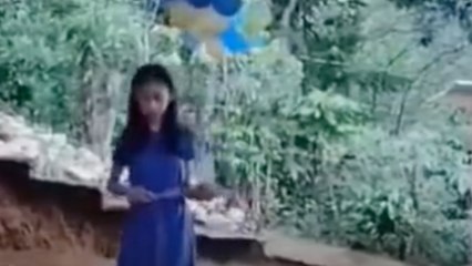 La solitaria graduación de una niña de primaria