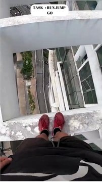 Insane Parkour Skills! Epic Freerunning, Jumping and Running Tricks!