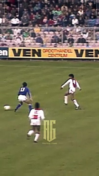 Marco Van Basten - Bicycle Kick Goal