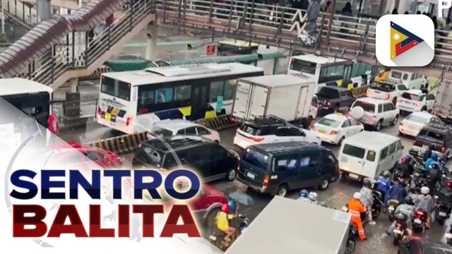 Trapiko sa EDSA, matinding naapektuhan dahil sa pagbaha