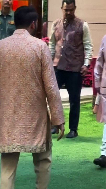 Mukesh Ambani with Akash Ambani and Anand Piramal ✨  #AnantRadhikaCelebration #ARWeddingCelebrations #AnantRadhikaWedding #anantandradhika #anantambaniwedding #anantwedsradhika #AnantRadhika #radhikamerchant #anantambaniradhikamerchantwedding #AnantRadhik