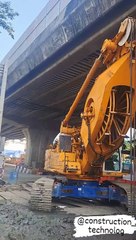 Hydraulic grab bucket in action #shorts #shortvideo #video #virals #videovira #innovationhub