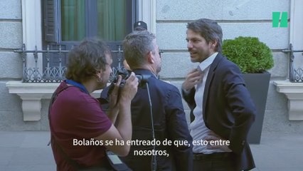 Pillada al ministro Urtasun en un micro abierto en el Congreso: "Es una hostia parta el Gobierno"