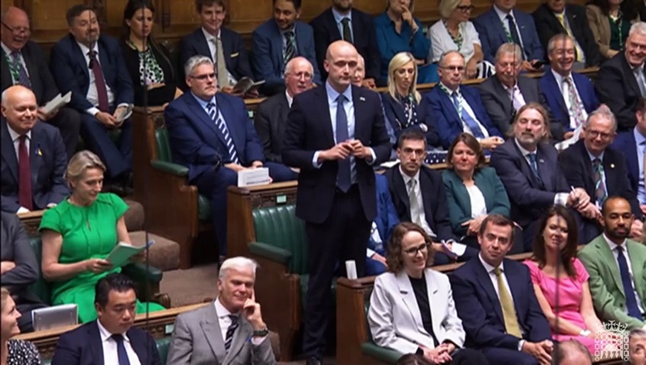 PMQs: Stephen Flynn congratulates Keir Starmer on ending Tory rule