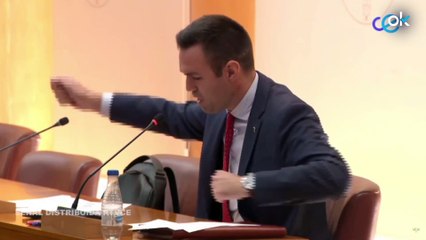 Vox desmonta una condecoración de Felipe VI al presidente de una asociación promarroquí en Ceuta