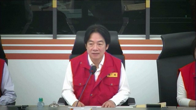 Poderoso tufão se aproxima de Taiwan após provocar inundações nas Filipinas