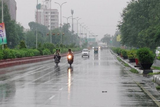 Monsoon Rain : जयपुर में आज भी रिमझिम बरसे मेघ, प्रदेश में बारिश