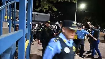 Dominicana extradita a Honduras a estadounidense acusado de triple feminicidio