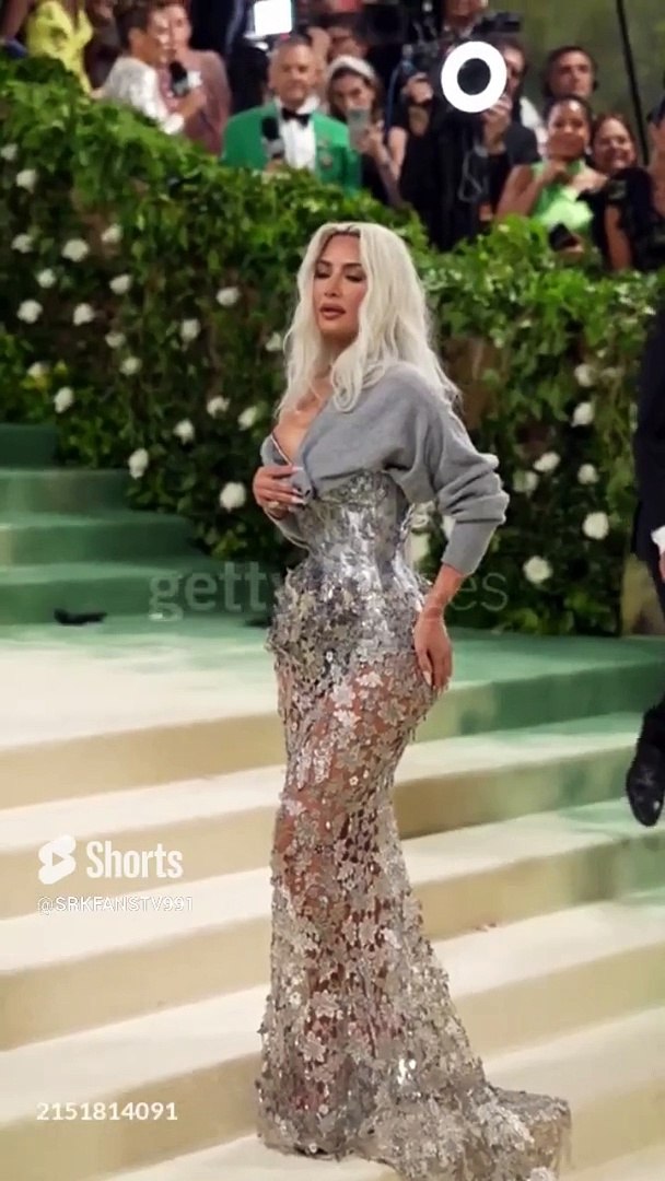 ⁣mere raqshe qamar new version#trending#songs#kimkardashian#fashion#shortsfeed