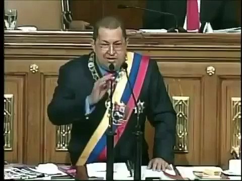 María Corina Machado se enfrenta a Hugo Chávez