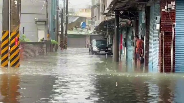 Typhoon Gaemi floods homes in Taiwan's Kaohsiung